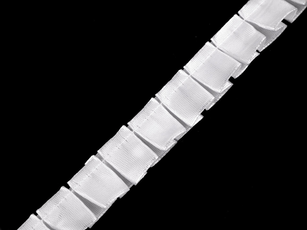 Volánek saténový skládaný šíře 20 mm, barva bílá