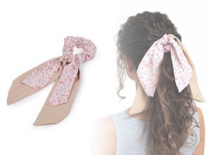 Gumička scrunchie do vlasů s mašlí