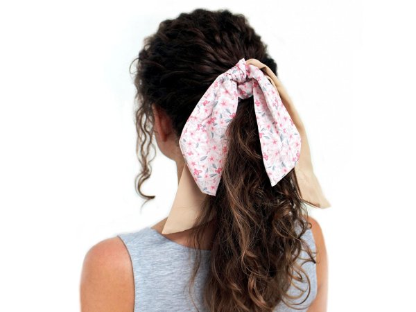 Gumička scrunchie do vlasů s mašlí