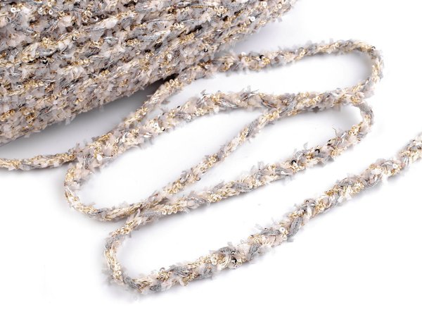 Prýmek splétaný s drobnými flitry šíře 10 mm